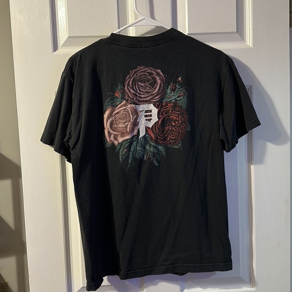 Skateboard Tee - Picture 2 of 2